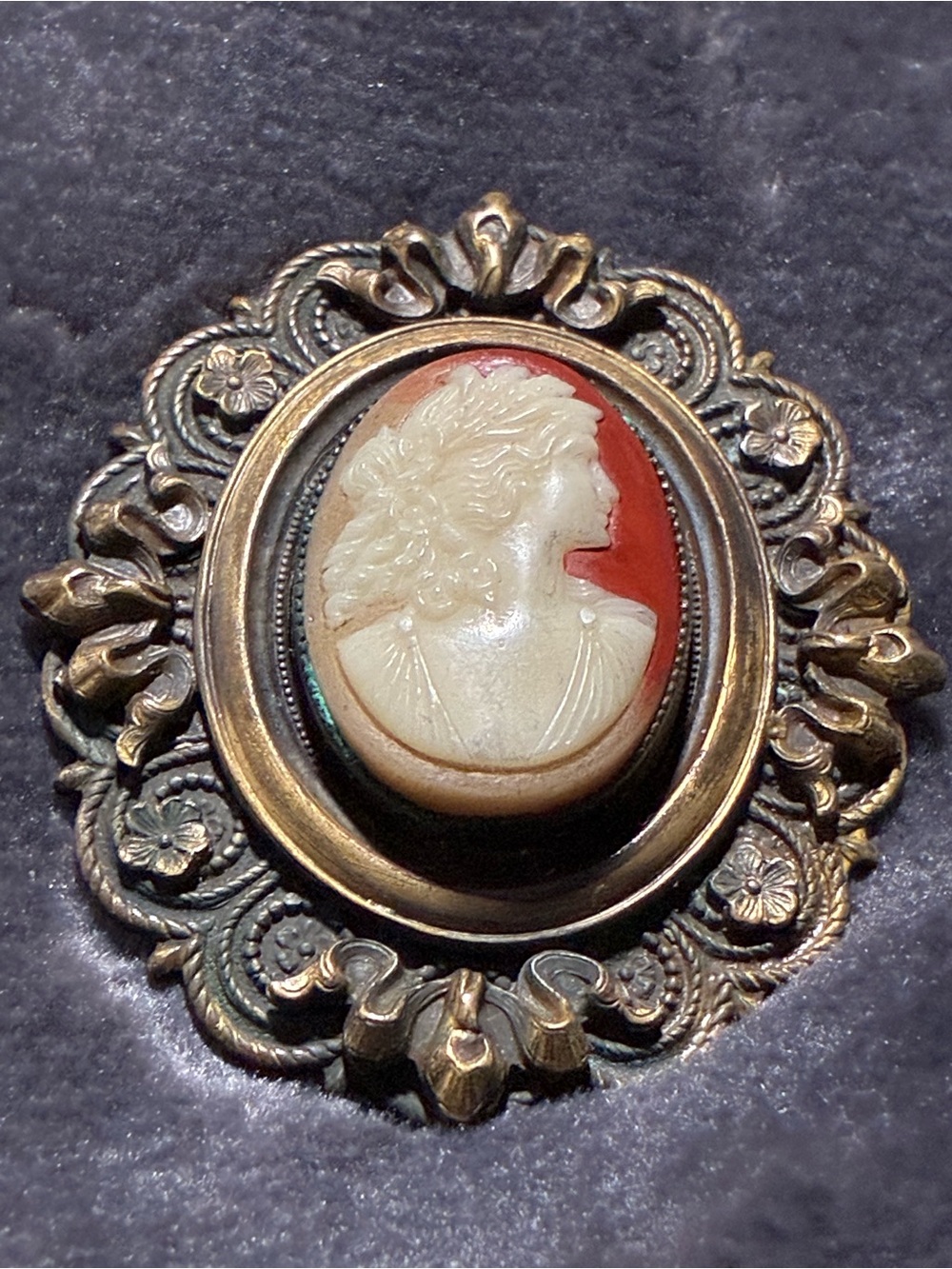Vintage ornate cameo brooch